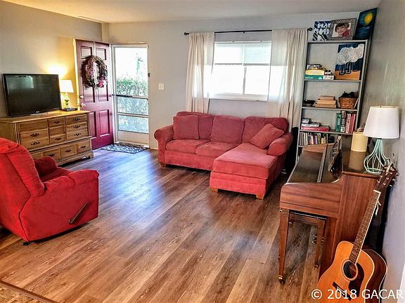 5th image of 3311 NW 51st Pl
