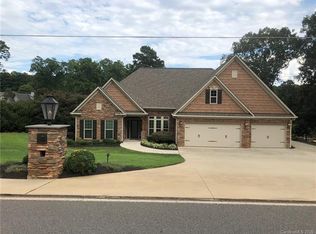 381 Kemp Rd, Mooresville, NC 28117