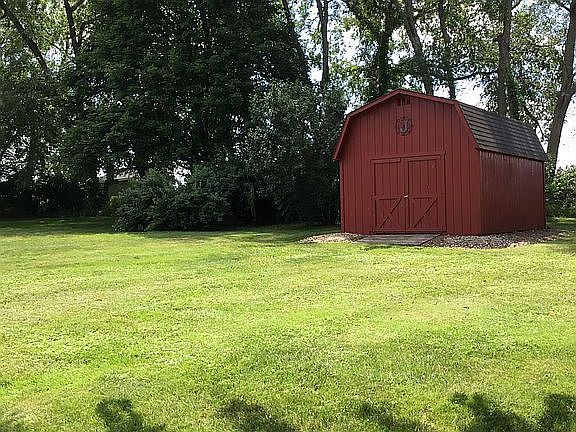 5th image of 49376 S Park Cir