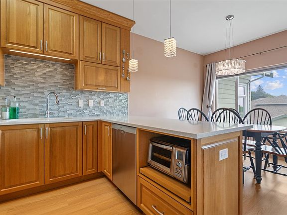 5th image of 126 Hallowell Rd #22