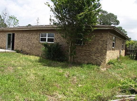 2nd image of 8061 Groveland Ave