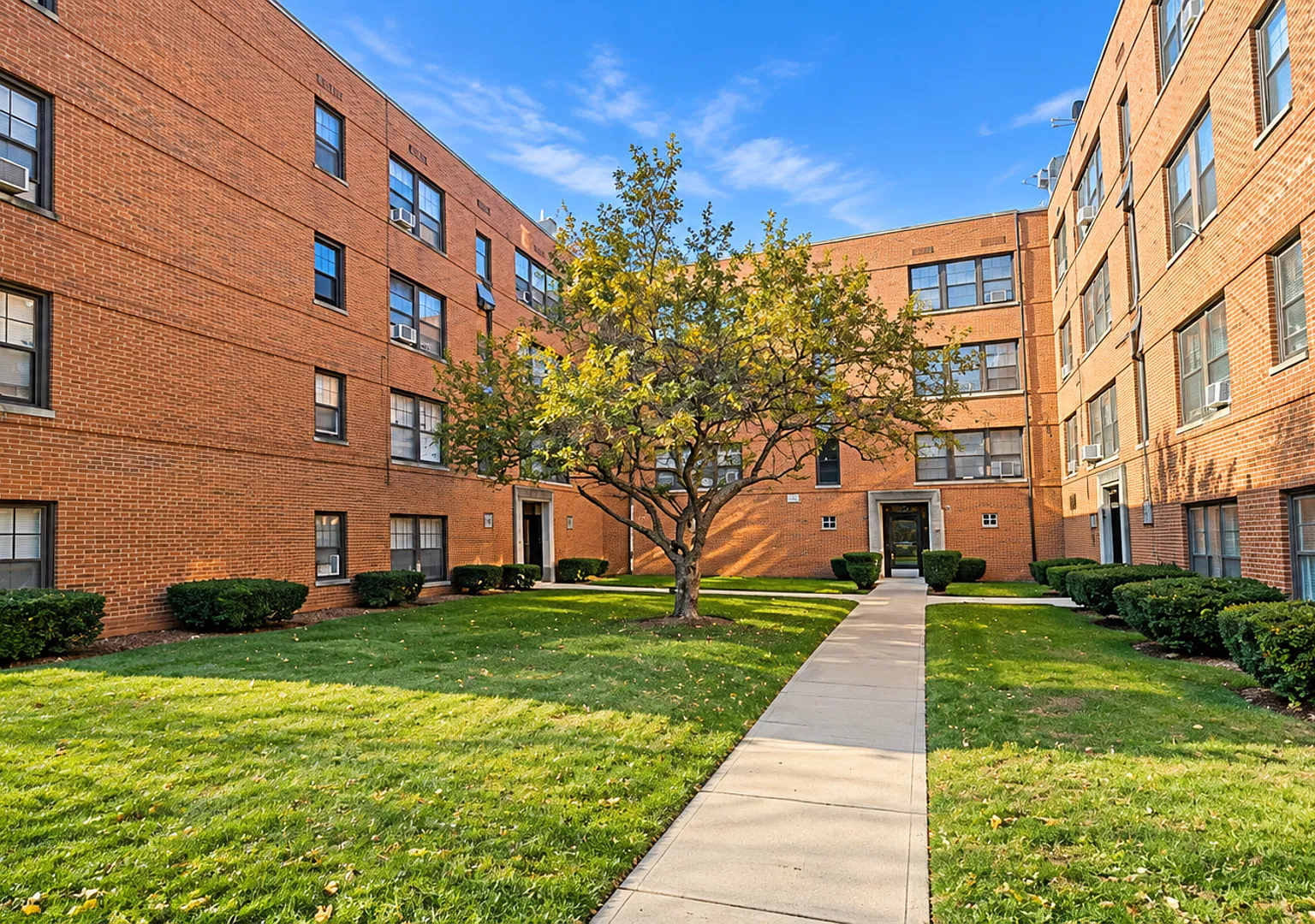 2 bed, 1.0 bath, $2,195 — Photo 1
