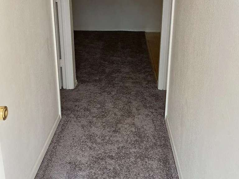Bryce Avenue Apartments — Photo 22