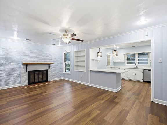 5th image of 5047 Helene Rd