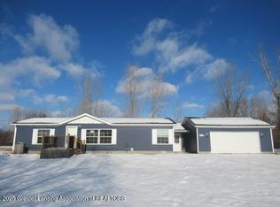 1355 E Lovejoy Rd, Perry, MI 48872