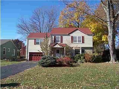 2nd image of 120 Indian Ln