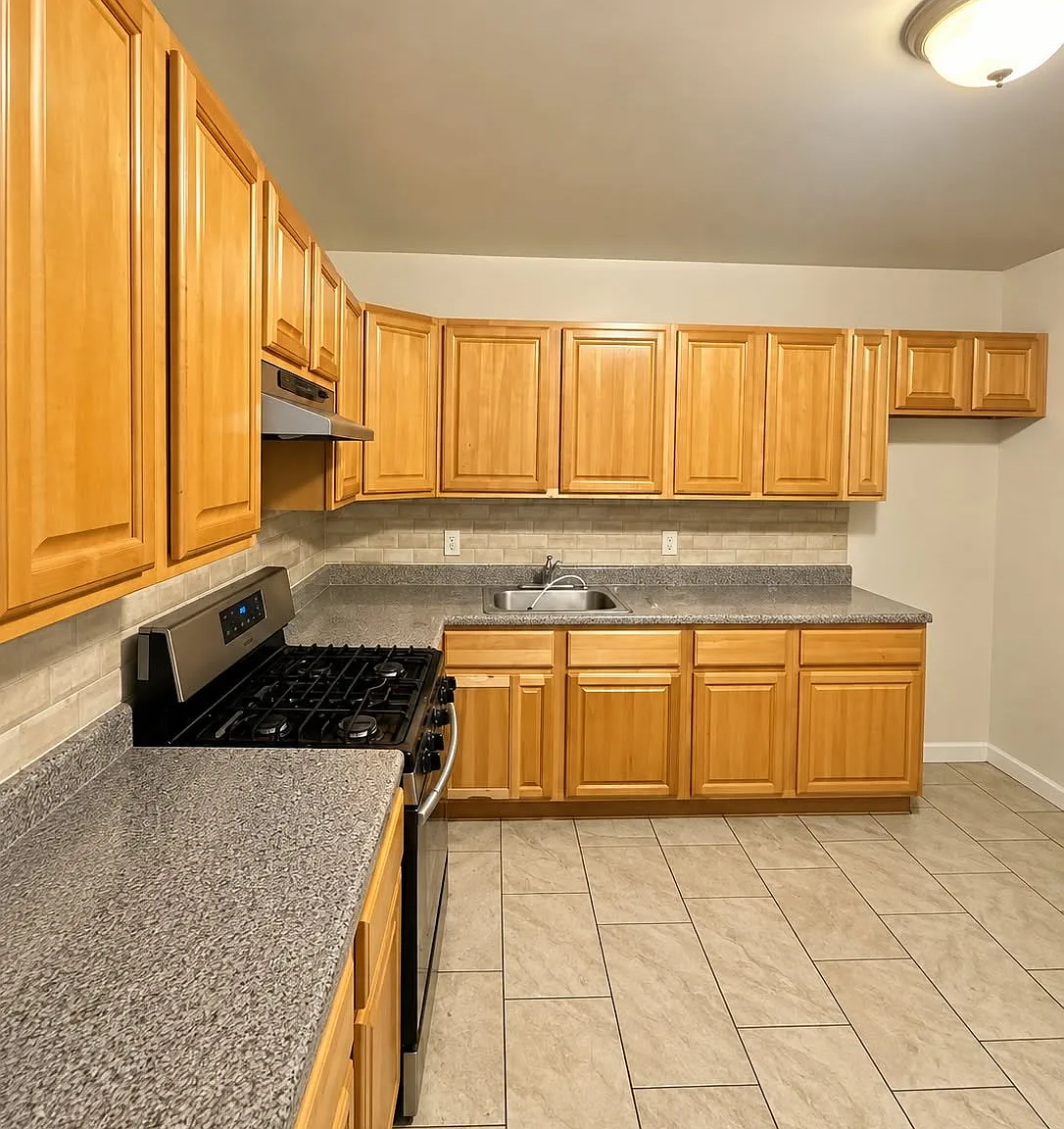 2 bed, 1.0 bath, $2,650 — Photo 2