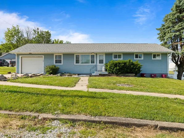 102 W 4th St, Casey, IA 50048