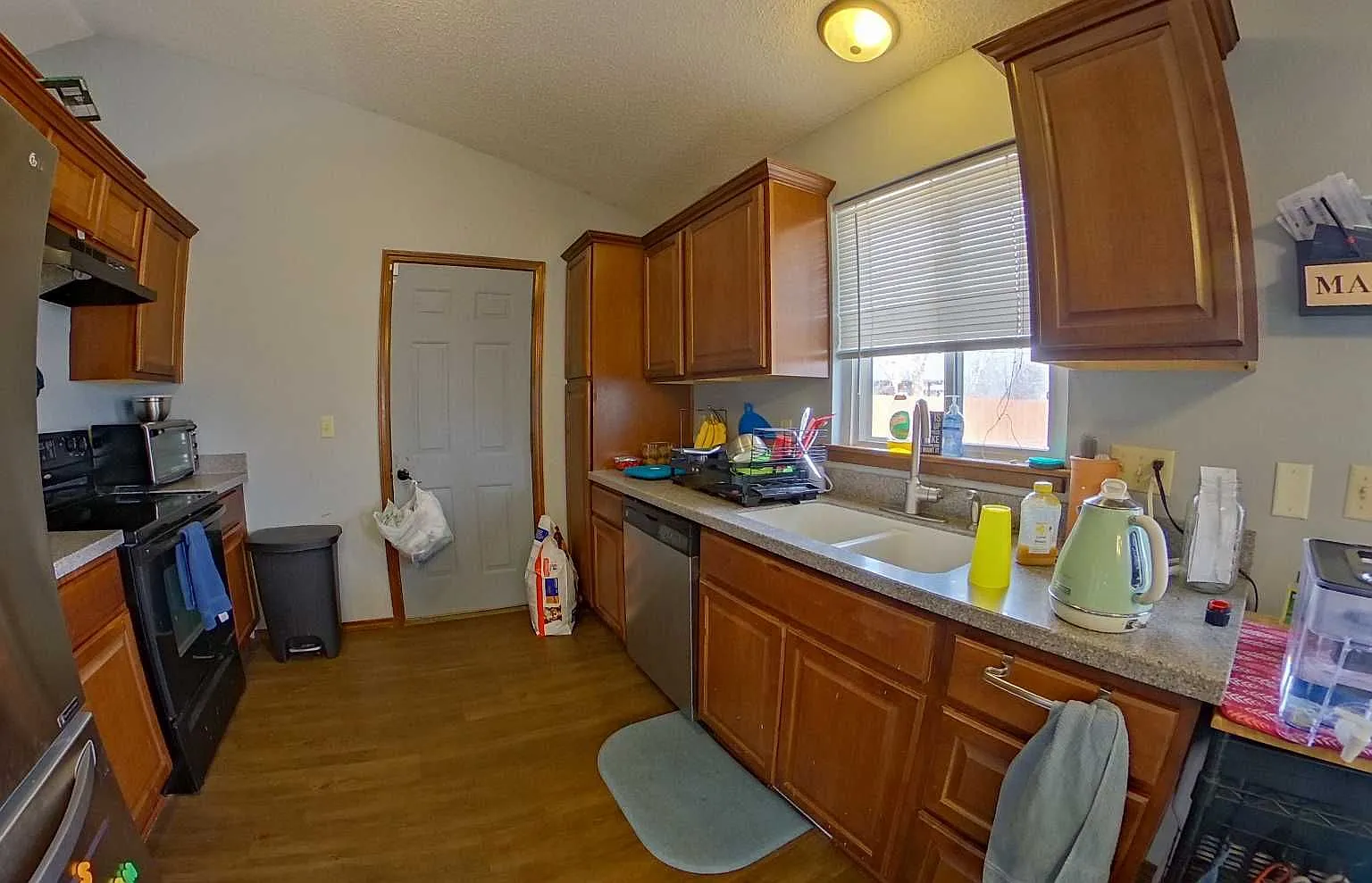 3D Tour Available - Fenced-in Yard + Washer & Dryer + Attached Garage! Available December 5th! — Photo 1