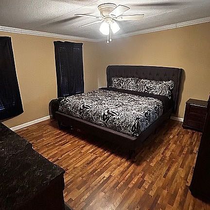 5th image of 125 Peacock Aly