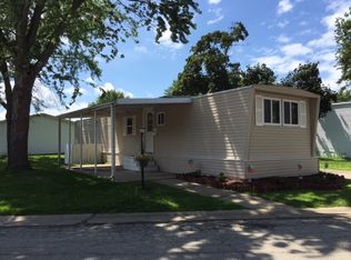 1058 Lake Terrace Rd, Elgin, IL 60123