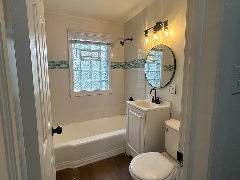 5041 Jefferson St #5041 — Photo 4
