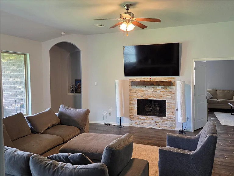 2514 Copper Fields Dr — Photo 9