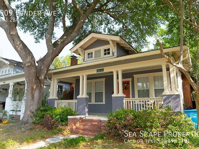 1909 Pender Ave — Photo 2