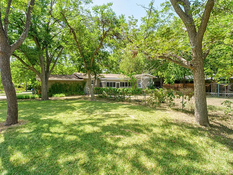 6206 Nasco Dr — Photo 23