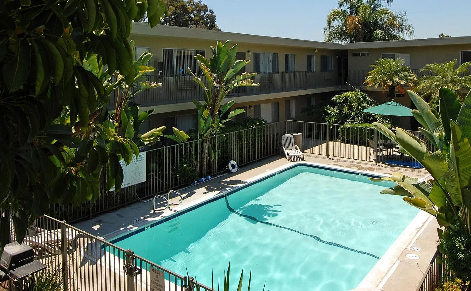 Palm Estates Apartments — Photo 1