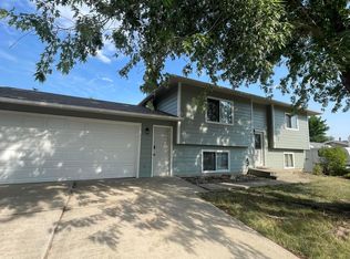 3606 Redwood St, Rapid City, SD 57701