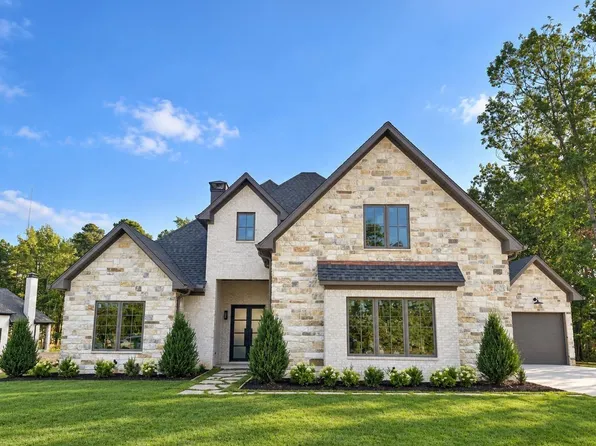67 Miramont Cir, Little Rock, AR 72223