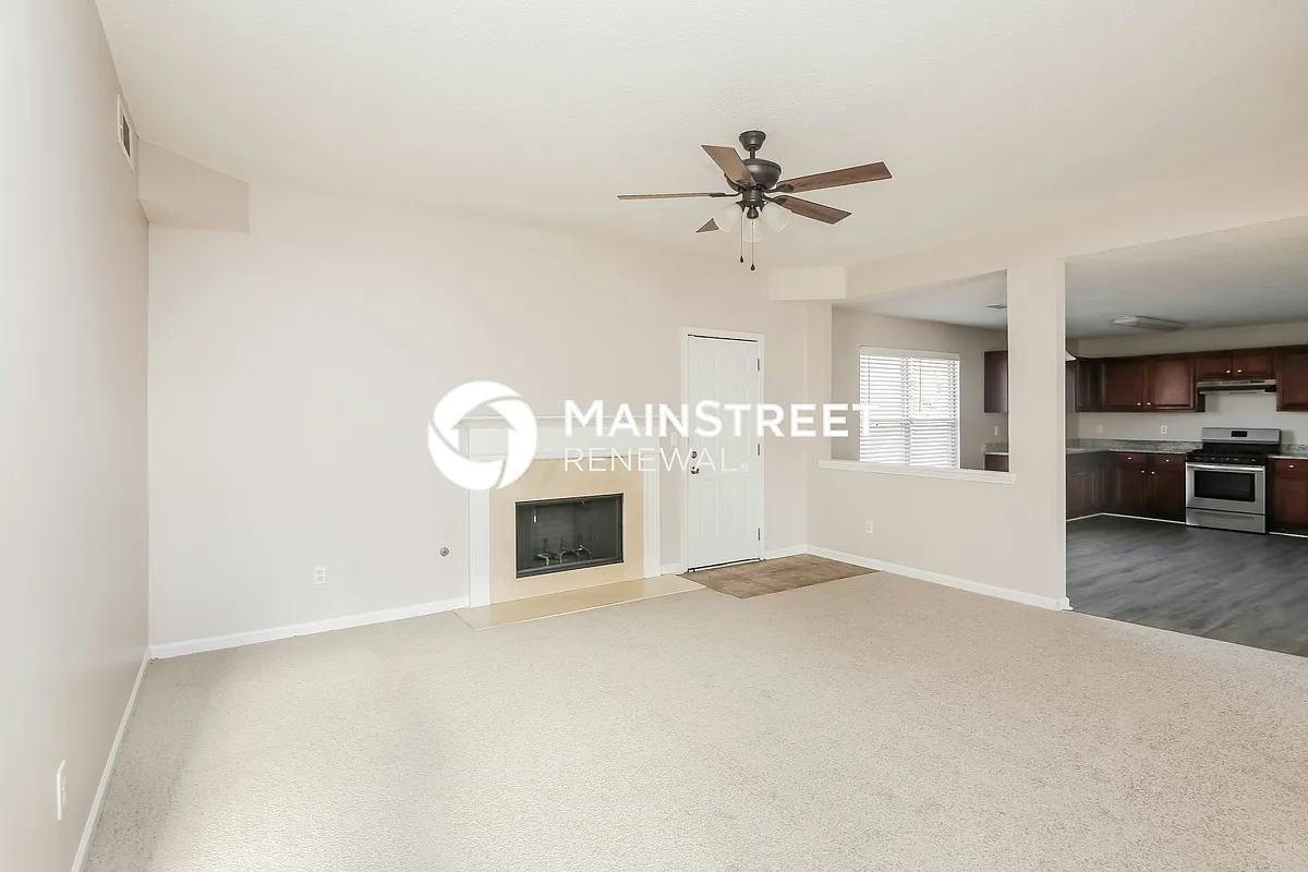 Living Room - 420 Tarpan Ct