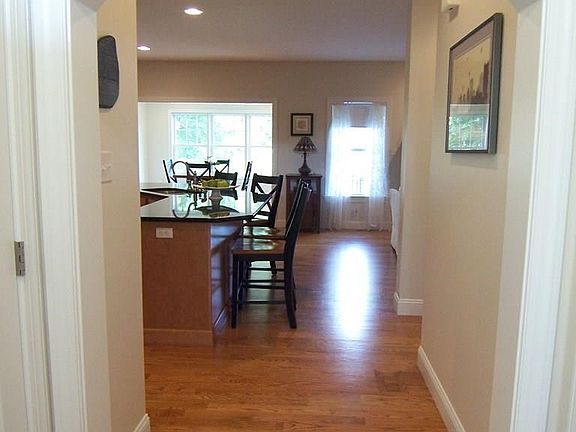2nd image of 225 Alder Ct