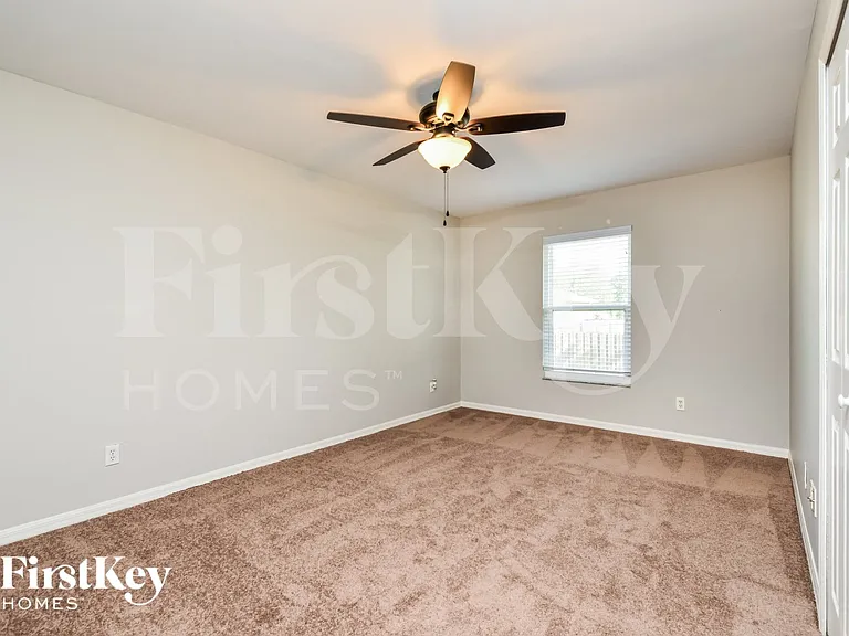 9033 Frank Rd — Photo 13