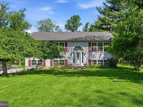 2265 Strasburg Rd, Coatesville, PA 19320