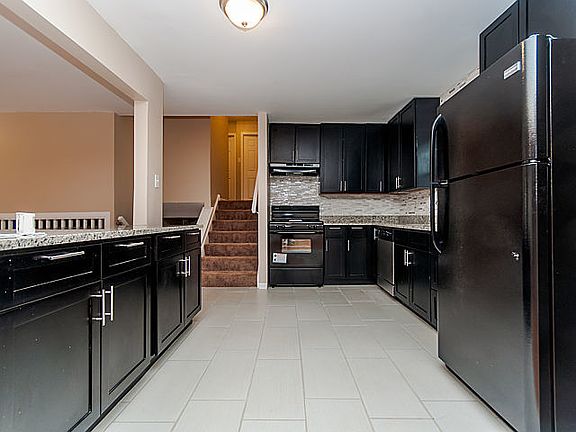 2nd image of 43 E 163rd St
