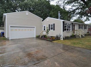 14 Law St, Warwick, RI 02889