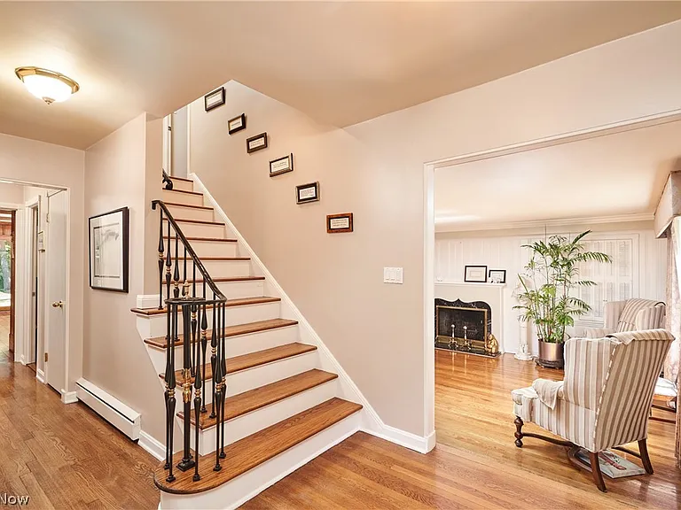6933 Gates Rd — Photo 7