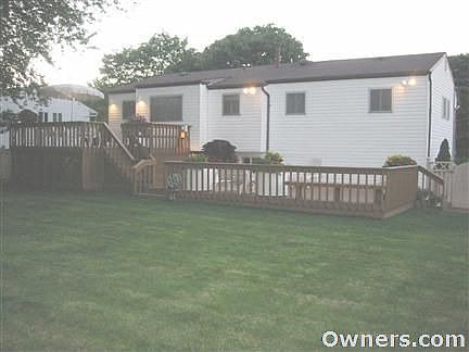 4th image of 72 Ellensue Dr