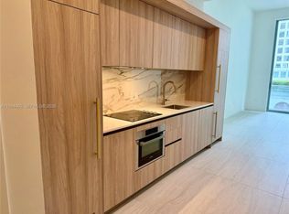 77 SE 5th St #1213, Miami, FL 33131