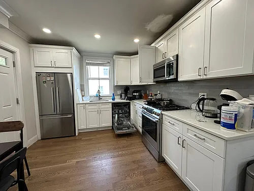 159 Foster St #2 Photo 1