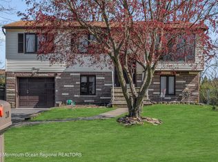 20 Woodlark Rd, Toms River, NJ 08755