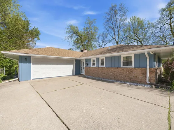 1311 Coolidge Pl, Rockford, IL 61107