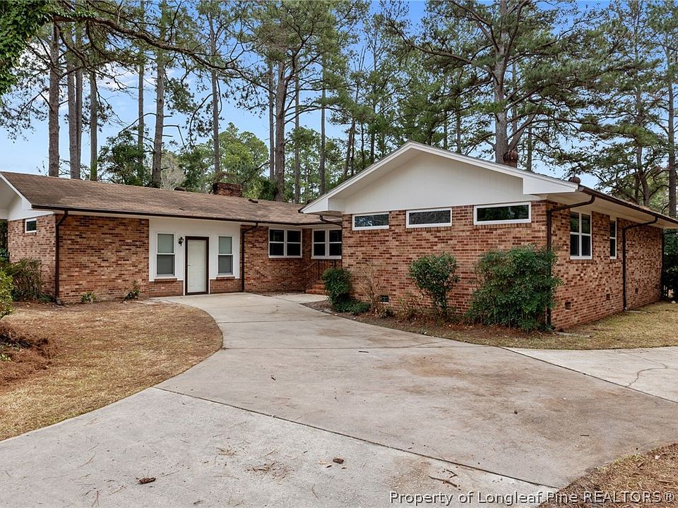 1st image of 319 Stacy Weaver Dr
