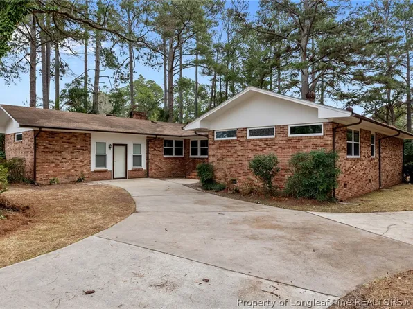 319 Stacy Weaver Dr, Fayetteville, NC 28311