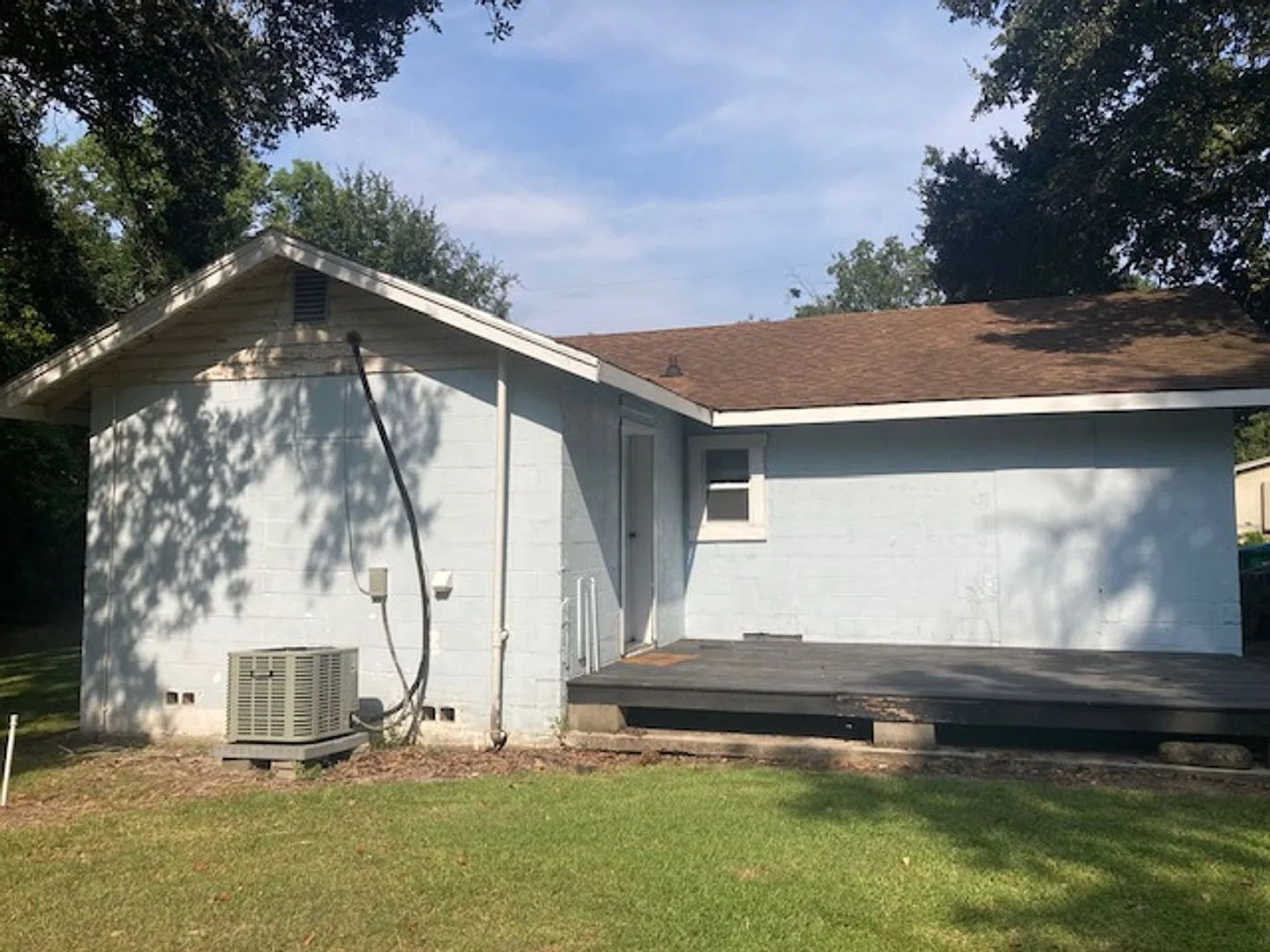 Gulfport 2 Bedroom — Photo 2