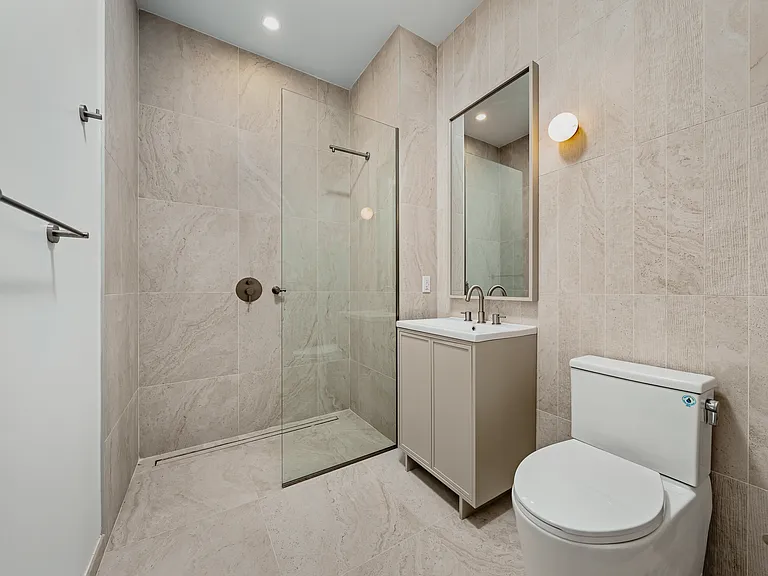 250 W 49th St #52701 — Photo 19