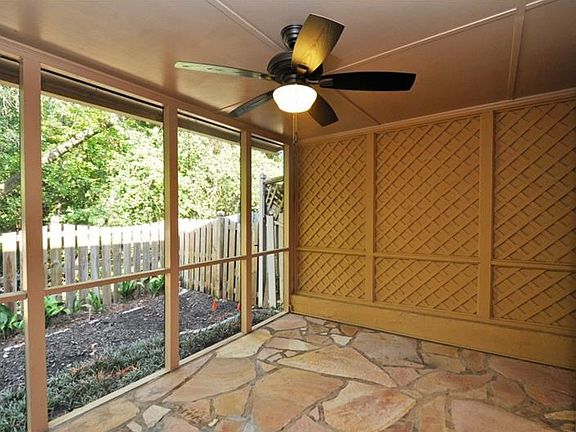 screened in porch to enjoy the outdoors