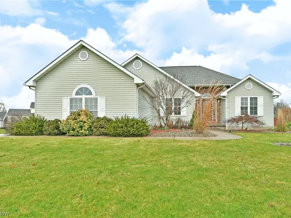 130 Warrenton Dr NW, Warren, OH 44481