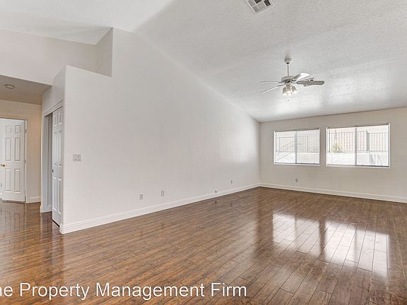 5th image of 3720 W El Campo Grande Ave