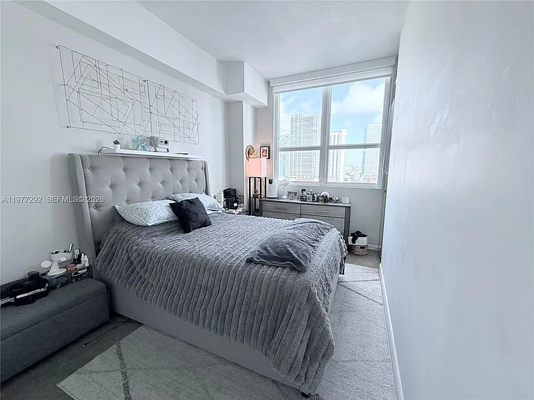 131 SE 2nd Ave #2 — Photo 14