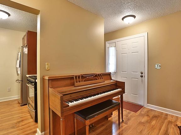 2nd image of 1968 Camino Ln