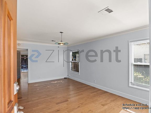 5th image of 128 Azalia Dr