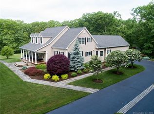 51 Old Country Rd, Oxford, CT 06478