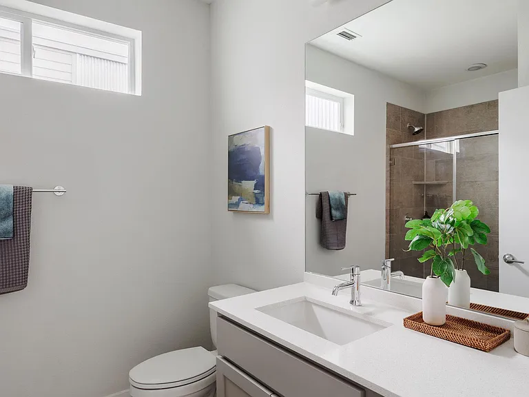 801 N Bluff Dr #28 — Photo 21