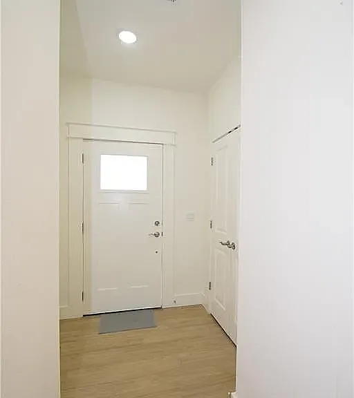 646 Sun Meadows Loop — Photo 2
