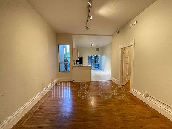 3rd image of 651 Castro St