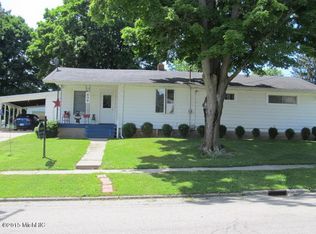 439 King St, Ionia, MI 48846