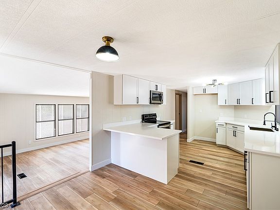 5th image of 3601 Katmai Dr